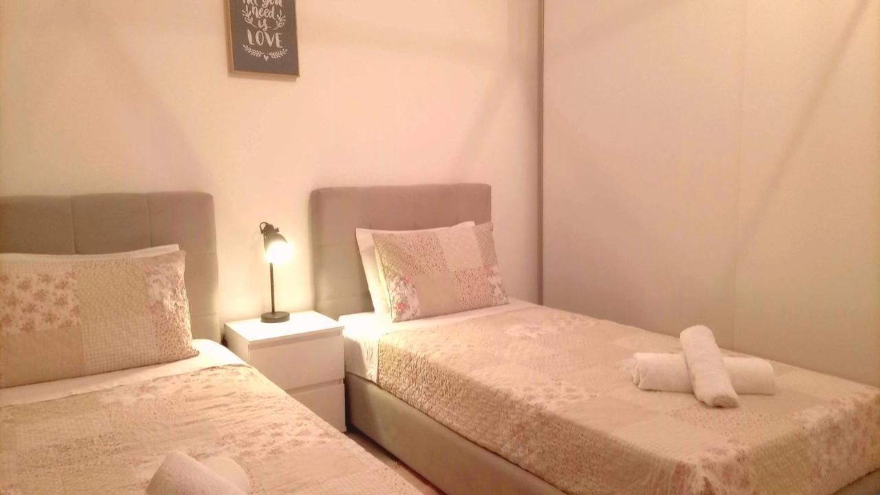 פונשל Panoramic View Apartment מראה חיצוני תמונה