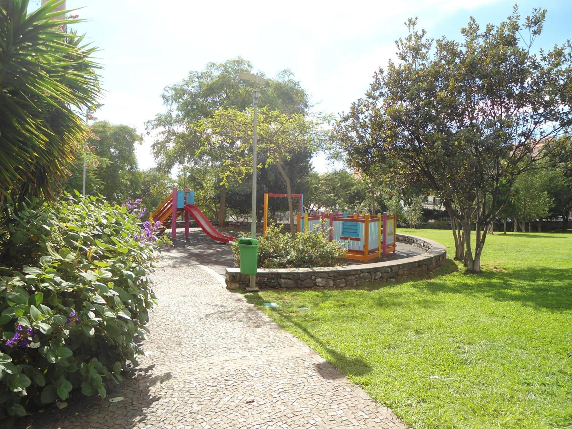 פונשל Panoramic View Apartment מראה חיצוני תמונה